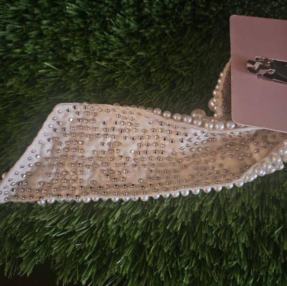 Sincerely Jules Gorgeous Pearl hairclip - Picture 8 of 15